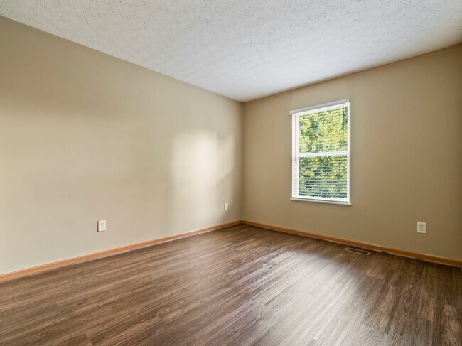 Building Photo - 7915 Brianna Drive