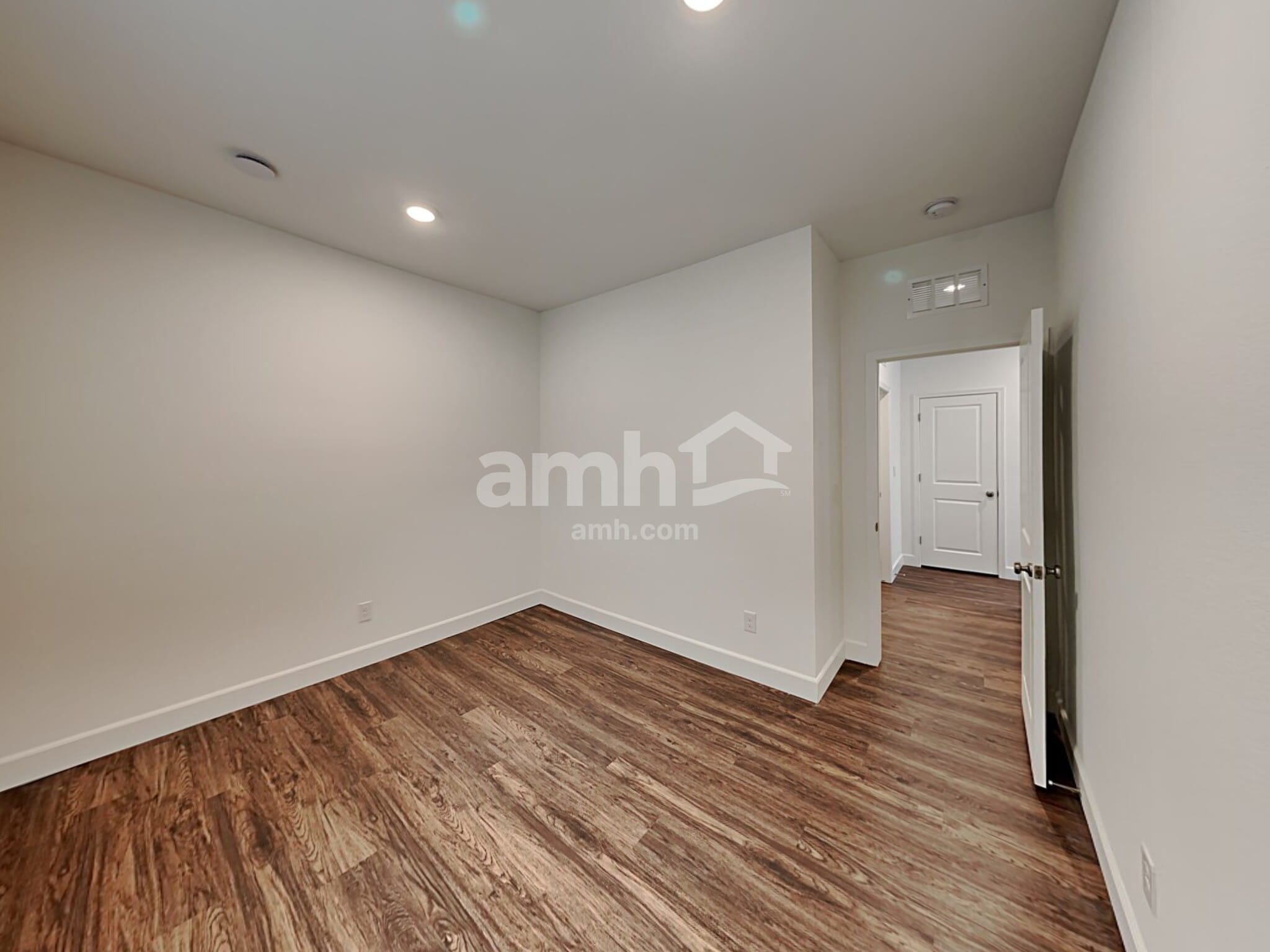Building Photo - 9124 Crocker Pt Ct