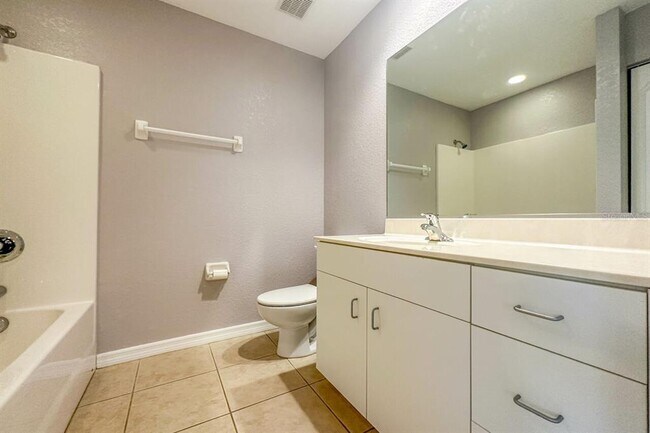 Building Photo - 8100 Memory Ln