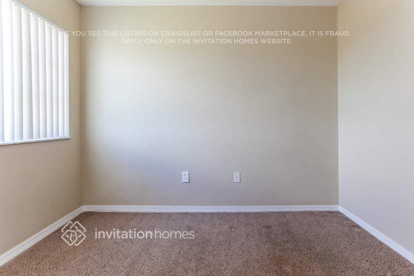 Building Photo - 12421 SW 50th Ct