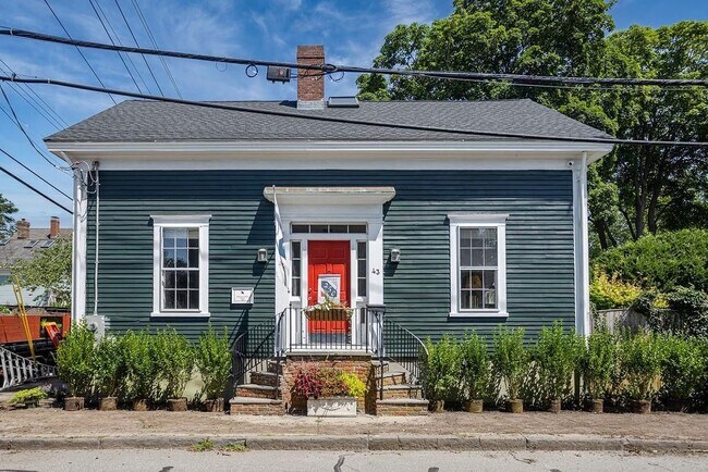 Building Photo - 43 Poplar St