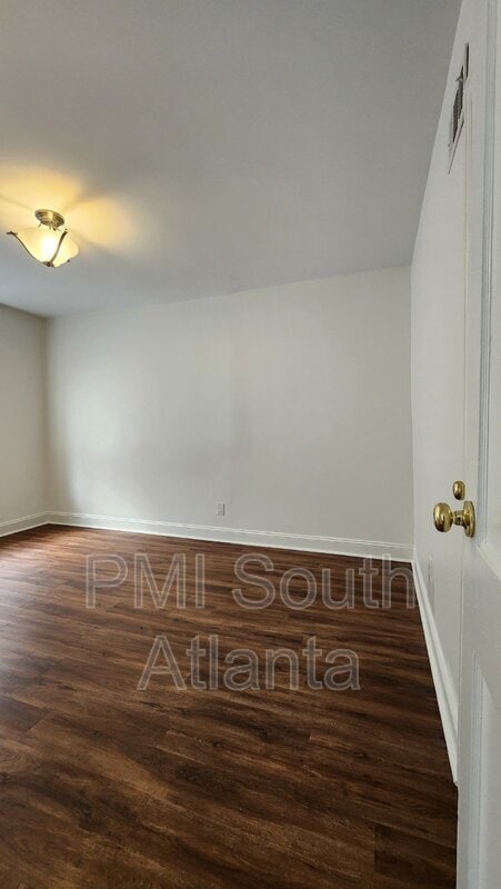 Building Photo - 1201 Hosea L Williams Dr SE