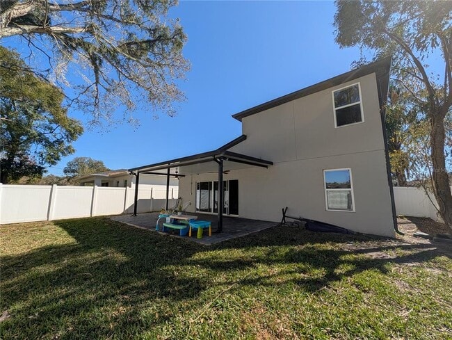 Building Photo - 2023 White Ave