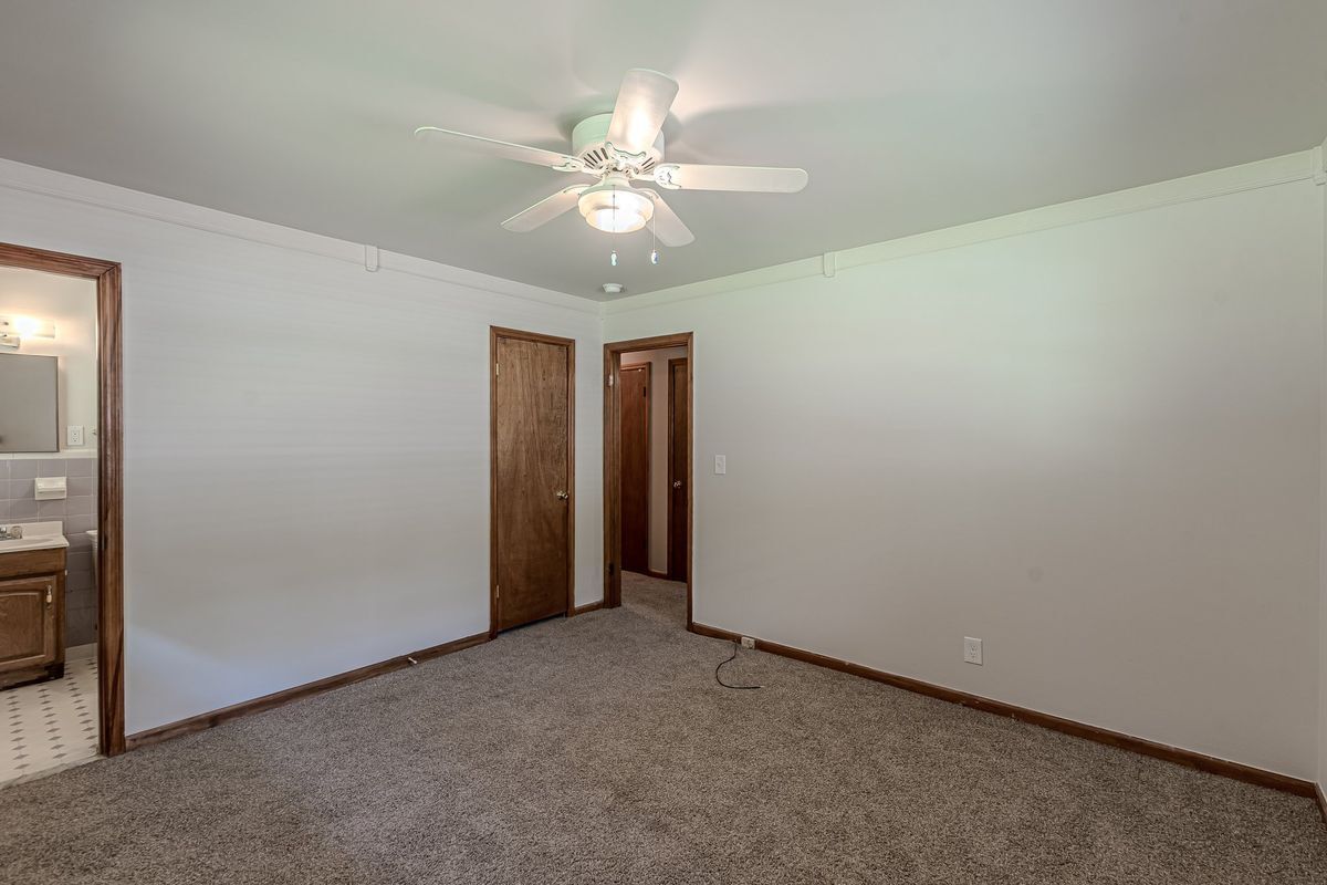 Building Photo - 3920 Cliftondale Pl