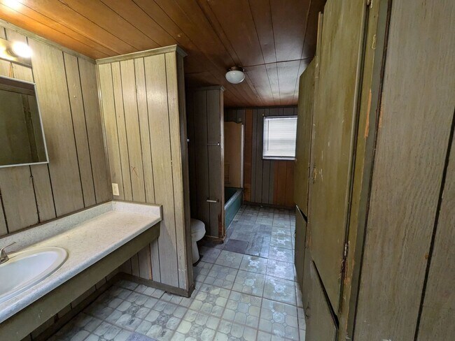 Building Photo - 4225-4225 Ector Ave