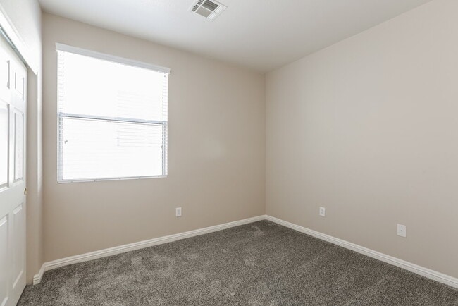 Building Photo - 10223 Villa ARCENO Ave