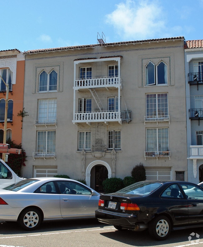 Building Photo - 3665 Fillmore St