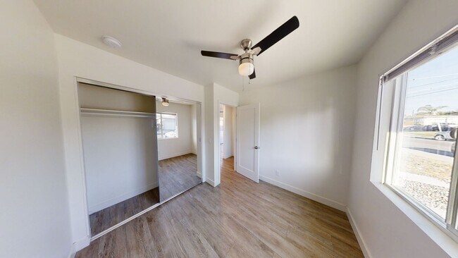 Building Photo - 7BD/3BA, Great Backyard w/ POOL!!! (Lease ...