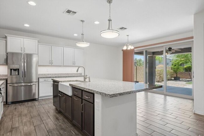 Building Photo - Beautiful newer-build home located in the highly desirable East Mesa area in Eastmark. - 55+ Comm...