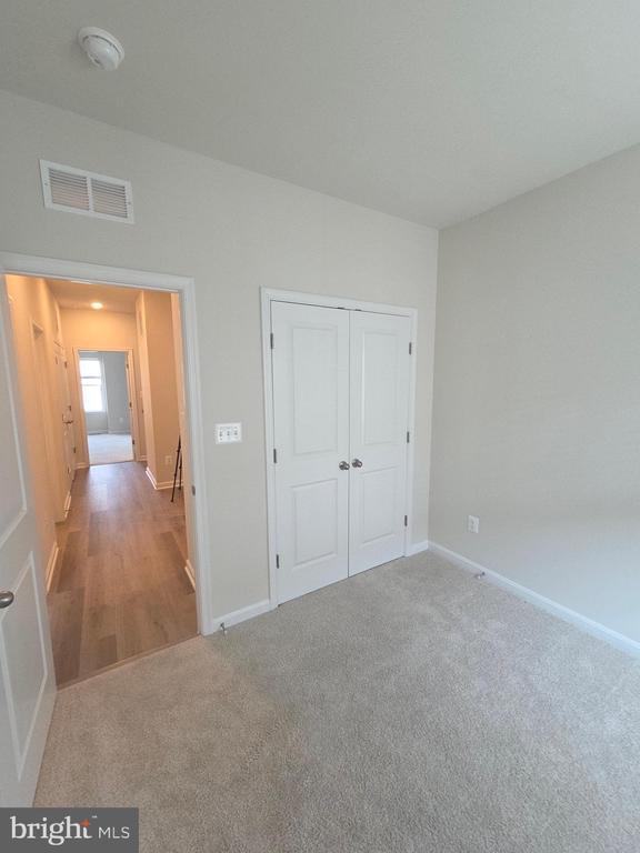 Building Photo - 2558 Hopton Ln