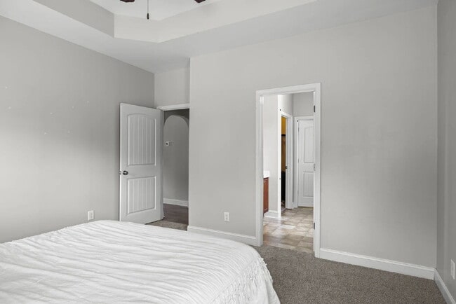 Building Photo - 144 Backfield Pl