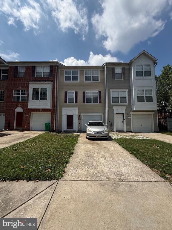 Building Photo - 9903 Cranapple Ct