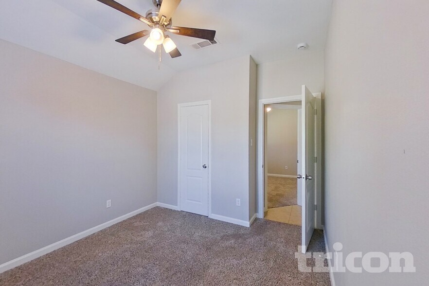 Building Photo - 114 Jordan Dr