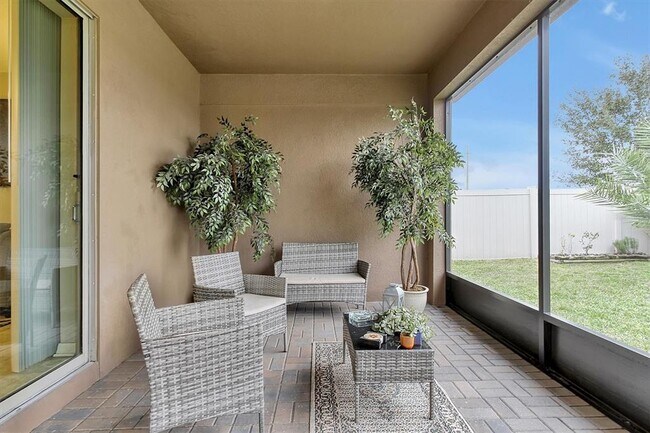 Building Photo - 5611 Barletta Dr