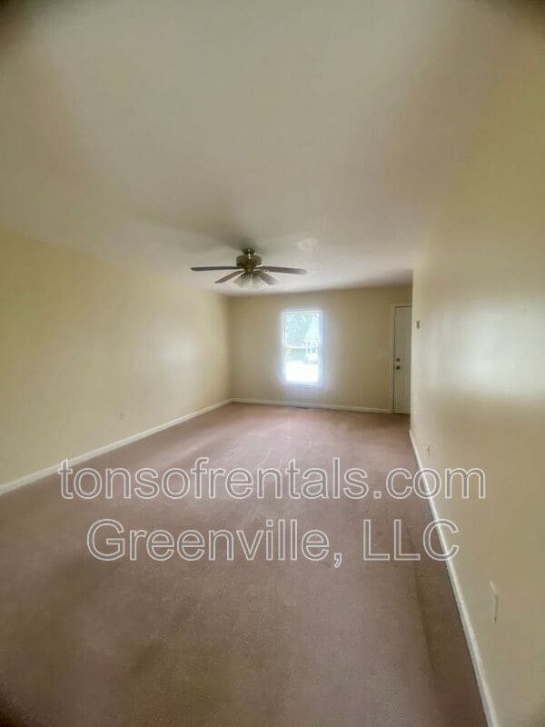 Building Photo - 7A Camino Ln