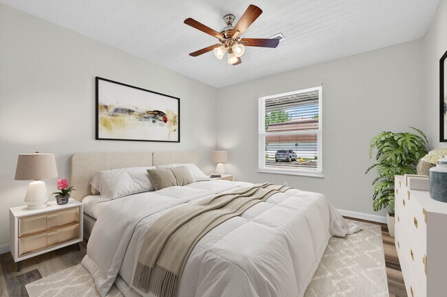 Building Photo - 2705 Center St