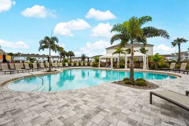 Building Photo - Beautifull Furnished Townhome - Nokomis - 2 Bedroom 2.5 bath plus office -1 Car Garage