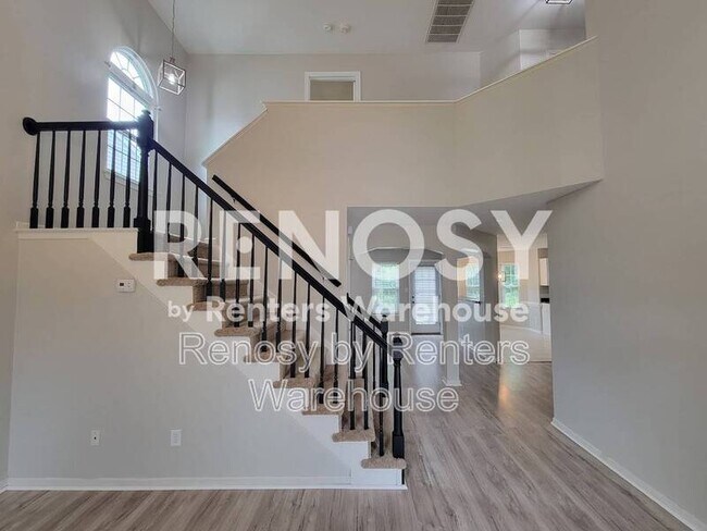 Building Photo - 45 Creekside Dr
