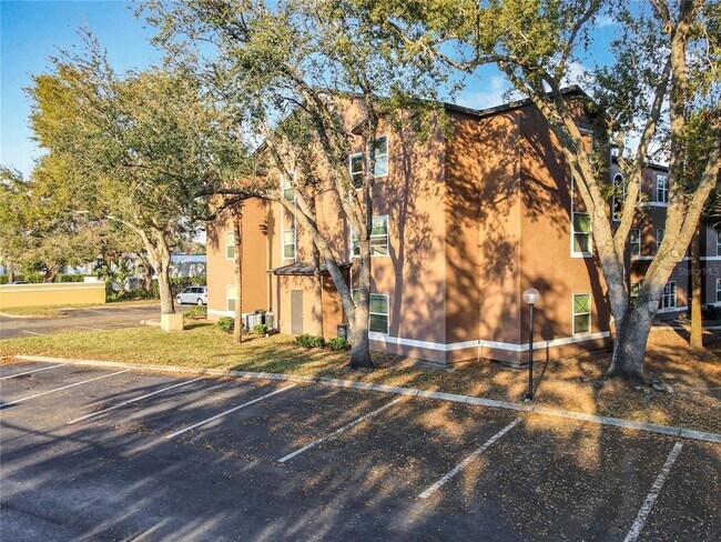 Building Photo - 4540 Commander Dr