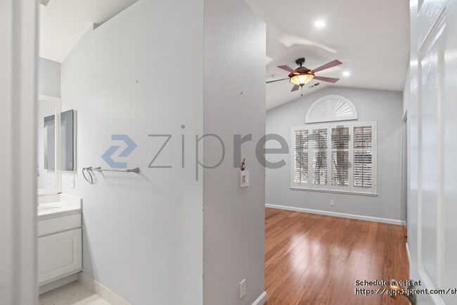 Building Photo - 6344 Holly Gillingham Ln