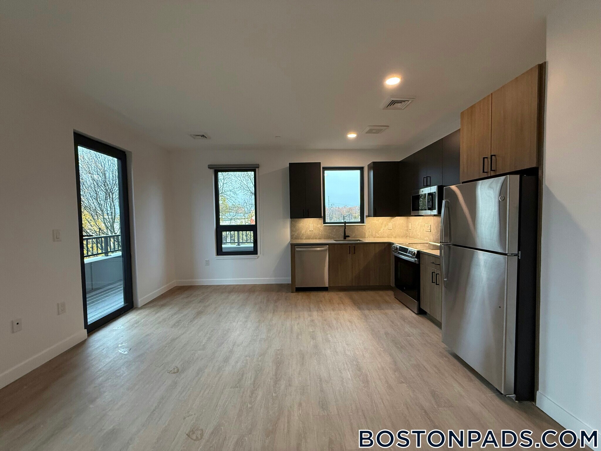 Building Photo - 199 Gardner St