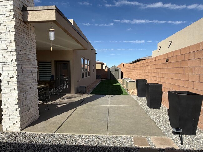 Building Photo - 7900 Tiburon Hills Drive NW