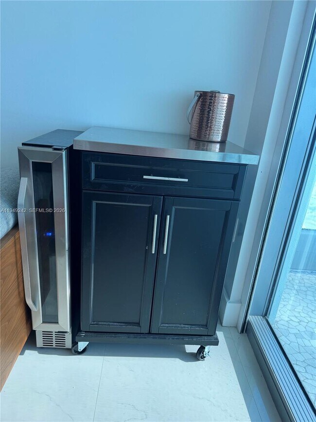 Building Photo - 900 Biscayne Blvd