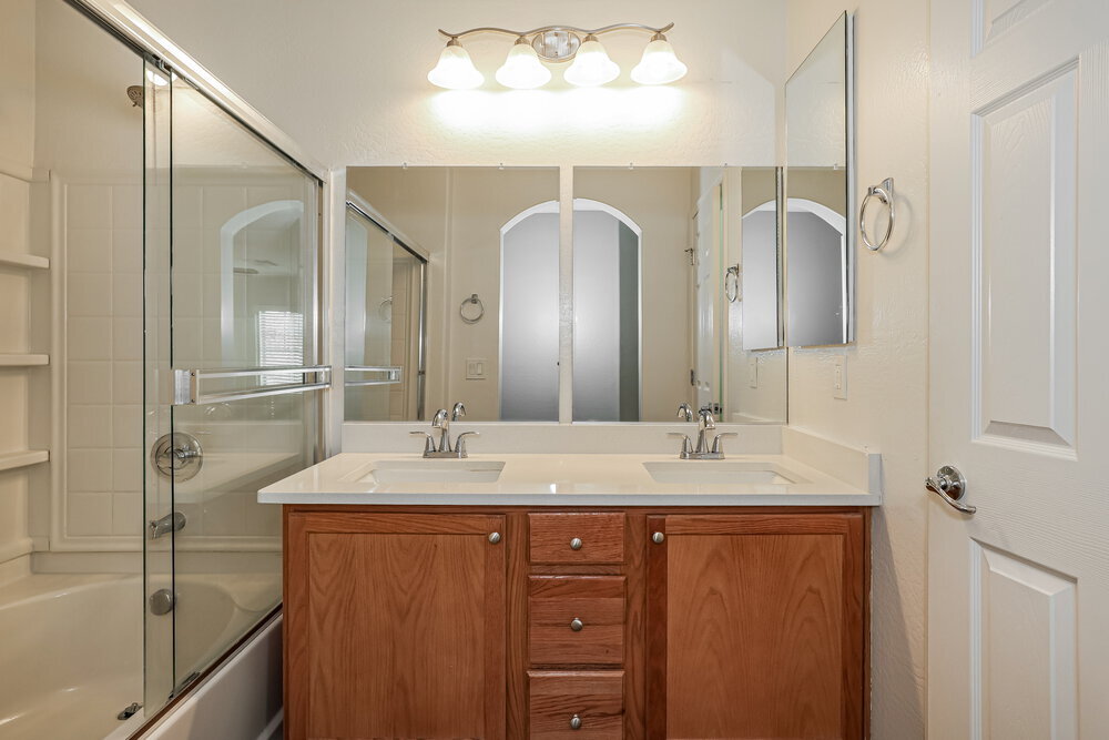 Building Photo - 10239 W Via Del Sol