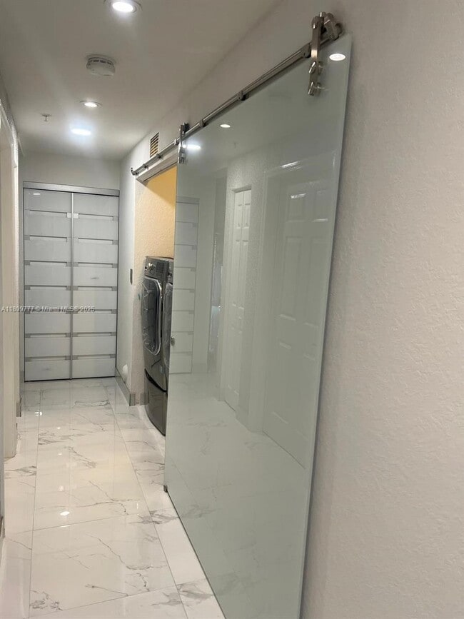 Building Photo - 11501 NW 89th St