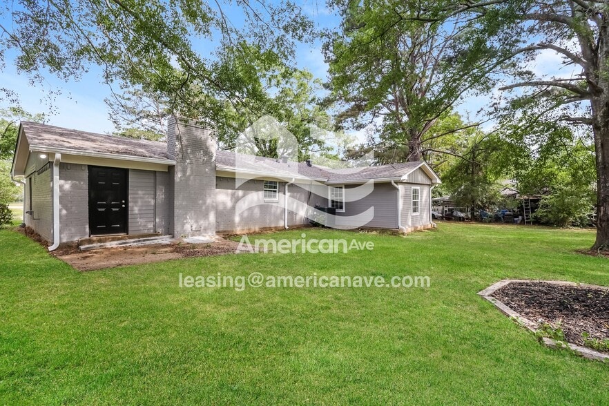 Building Photo - 1185 N Old Canton Rd