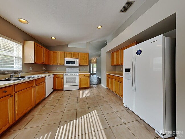 Building Photo - 4220 Mast Ct