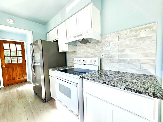 Building Photo - 308 Carey Ave
