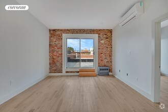 Building Photo - 155 25th St
