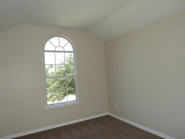 Building Photo - 15127 Brookwood Bridge Ln