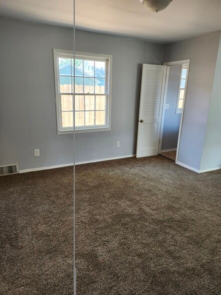 Building Photo - 2366 Deming St