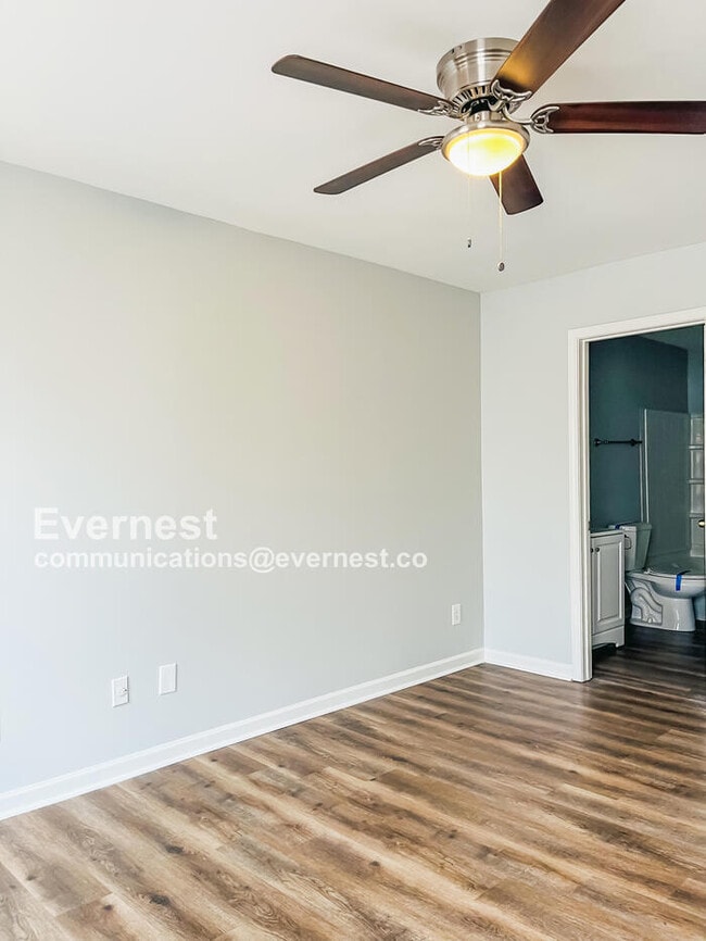 Building Photo - 5731 Laborde Ave