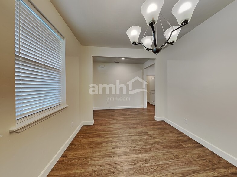 Building Photo - 164 E Sicily Dr