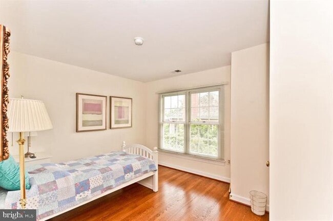 Building Photo - 1540 Hampton Hill Cir