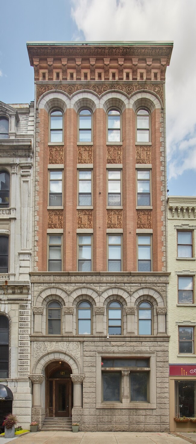 Gere Building Water Street View - 121 E Water St