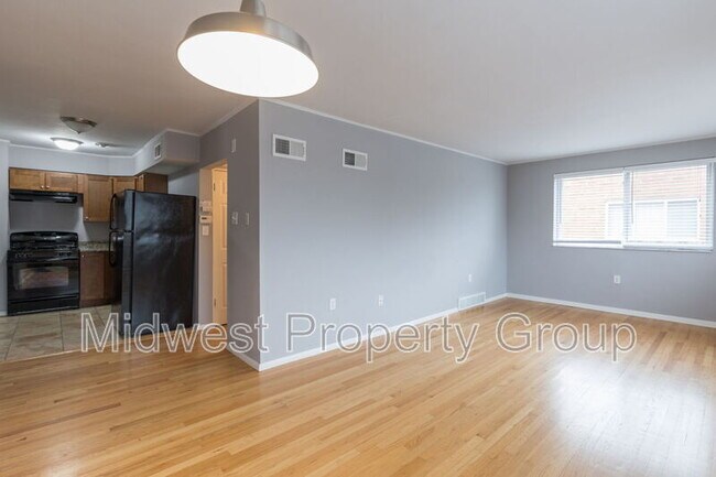 Building Photo - 2507 S Big Bend Blvd