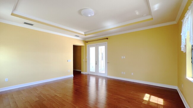 Building Photo - 10907 Mobberley Cir