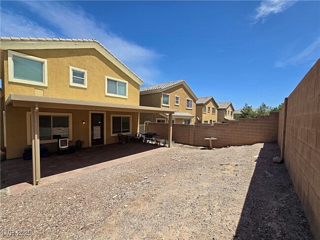 Building Photo - 125 Short Ruff Way