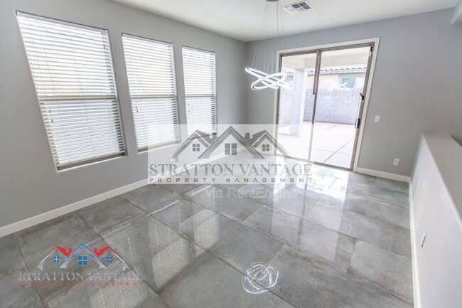 Building Photo - 17916 N 183rd Ave