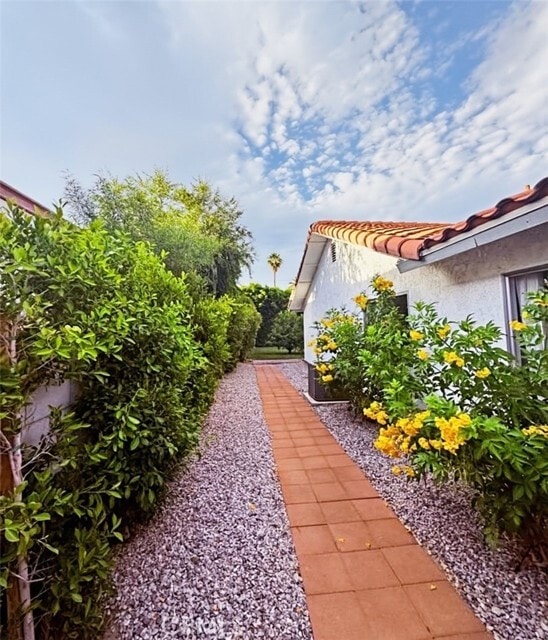 Building Photo - 73030 Catalina Way