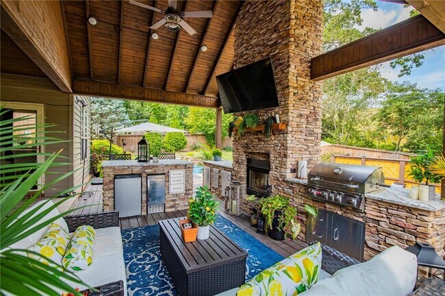 Building Photo - 1706 NW Autumn Ave