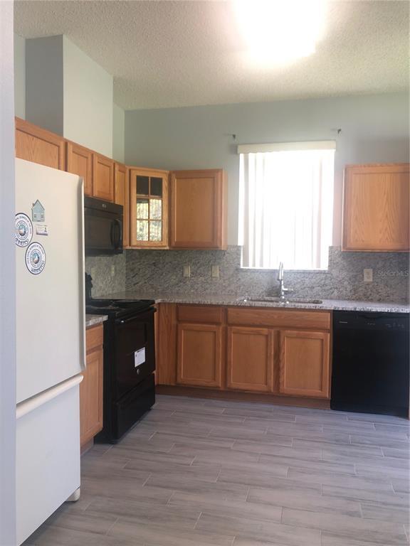 Building Photo - 10303 Beneva Dr
