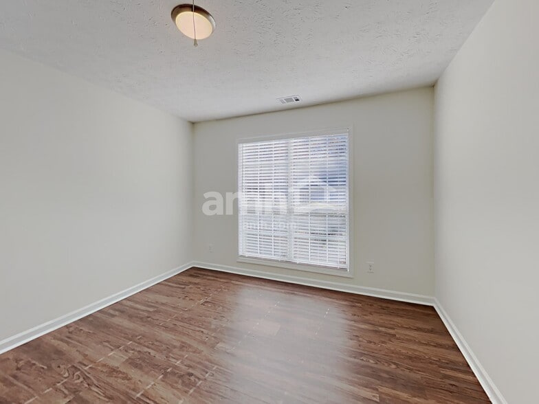 Building Photo - 2117 Steffi Ln NW