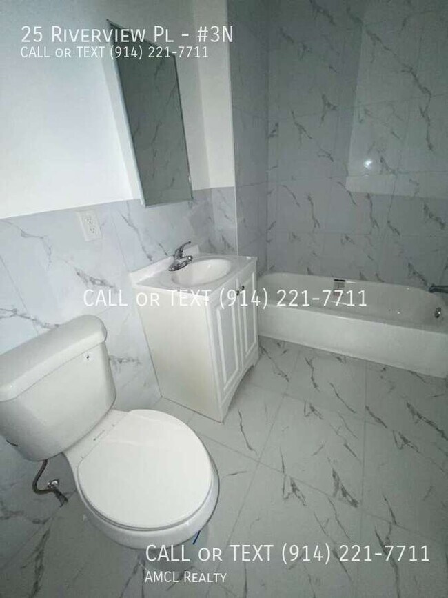 Building Photo - 25 Riverview Pl