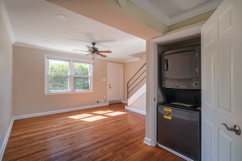 Building Photo - 2526 Iverson St