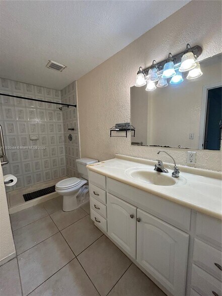 Building Photo - 1733 NW 56th Ave